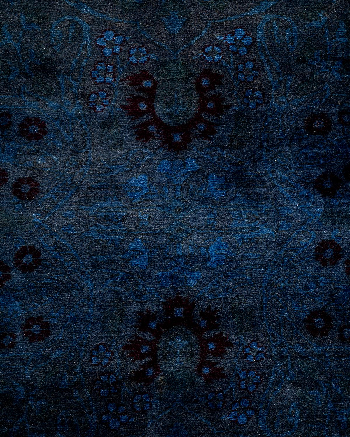 Contemporary Overdyed Hand Knotted Wool Navy Runner (Pakistanisch) im Angebot