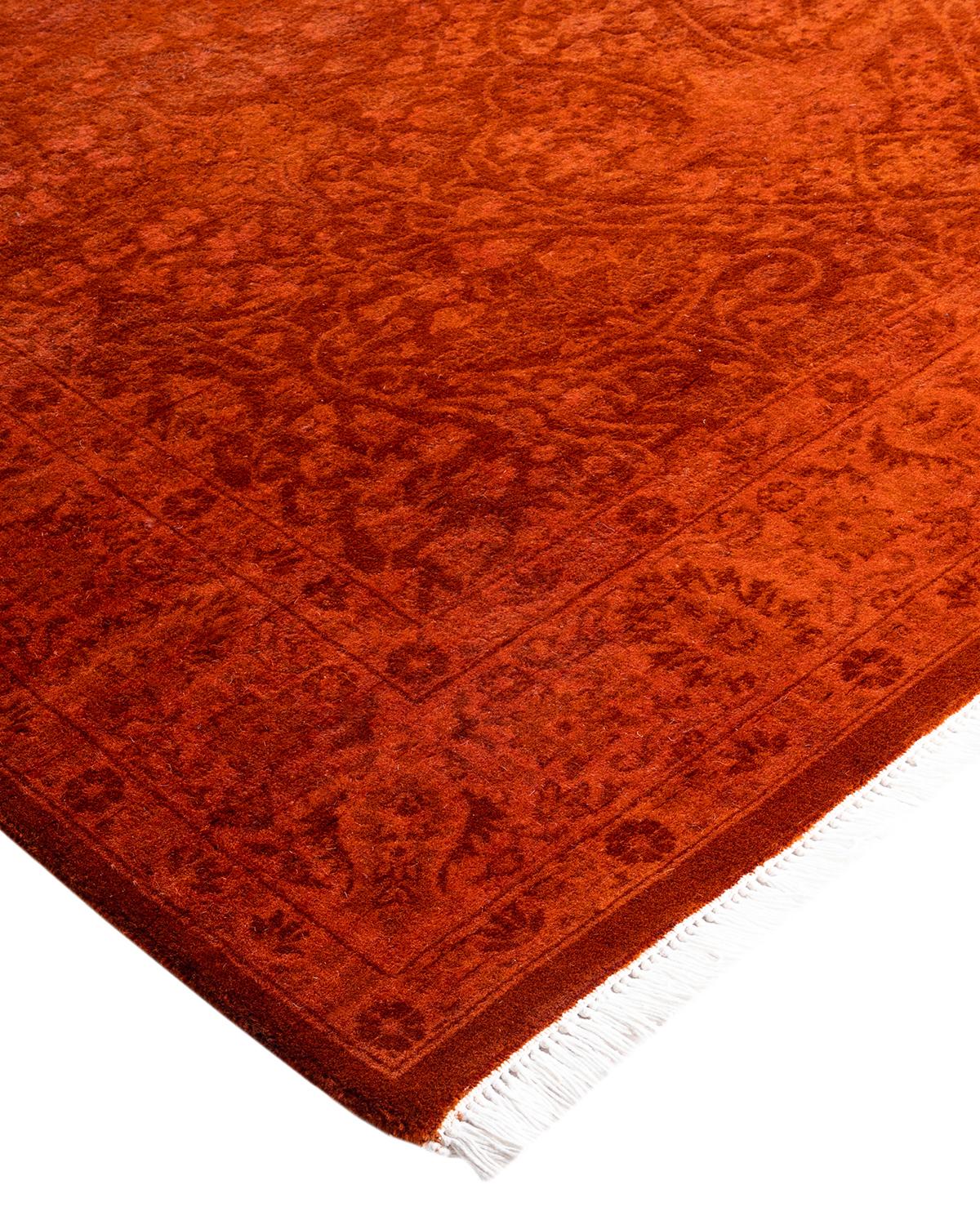 Vibrance-Teppiche sind der Inbegriff von Klassik mit Pfiff: traditionelle Muster in leuchtenden Farben gefärbt. Jeder handgeknüpfte Teppich wird mit einem 100 % natürlichen botanischen Farbstoff gewaschen, der verborgene Nuancen in den Mustern