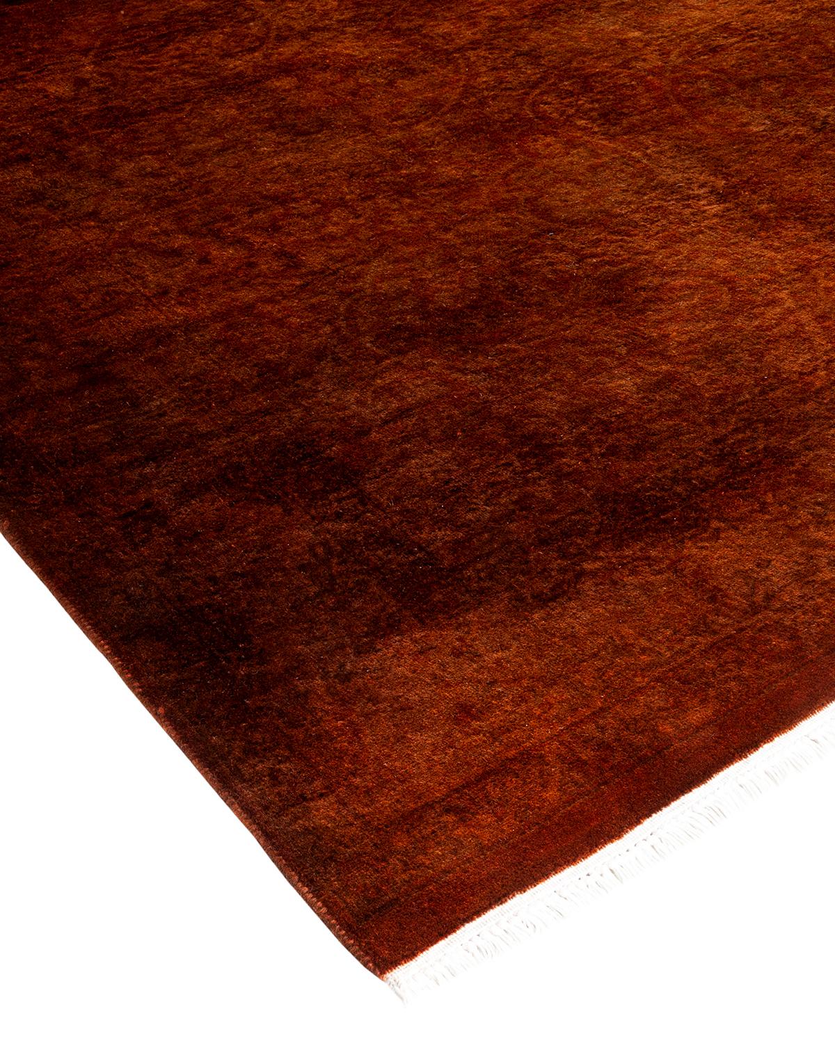 Vibrance-Teppiche sind der Inbegriff von Klassik mit Pfiff: traditionelle Muster in leuchtenden Farben gefärbt. Jeder handgeknüpfte Teppich wird mit einem 100% natürlichen botanischen Farbstoff gewaschen, der verborgene Nuancen in den Mustern