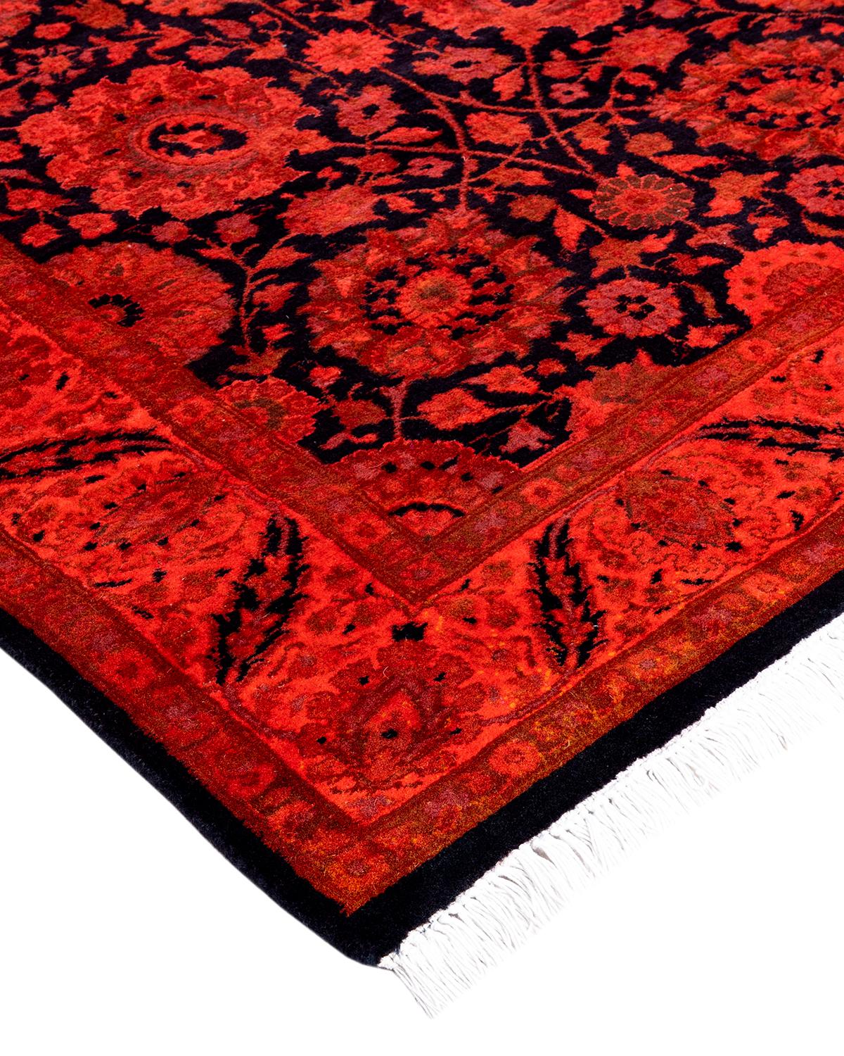 Vibrance-Teppiche sind der Inbegriff von Klassik mit Pfiff: traditionelle Muster in leuchtenden Farben gefärbt. Jeder handgeknüpfte Teppich wird mit einem 100 % natürlichen botanischen Farbstoff gewaschen, der verborgene Nuancen in den Mustern