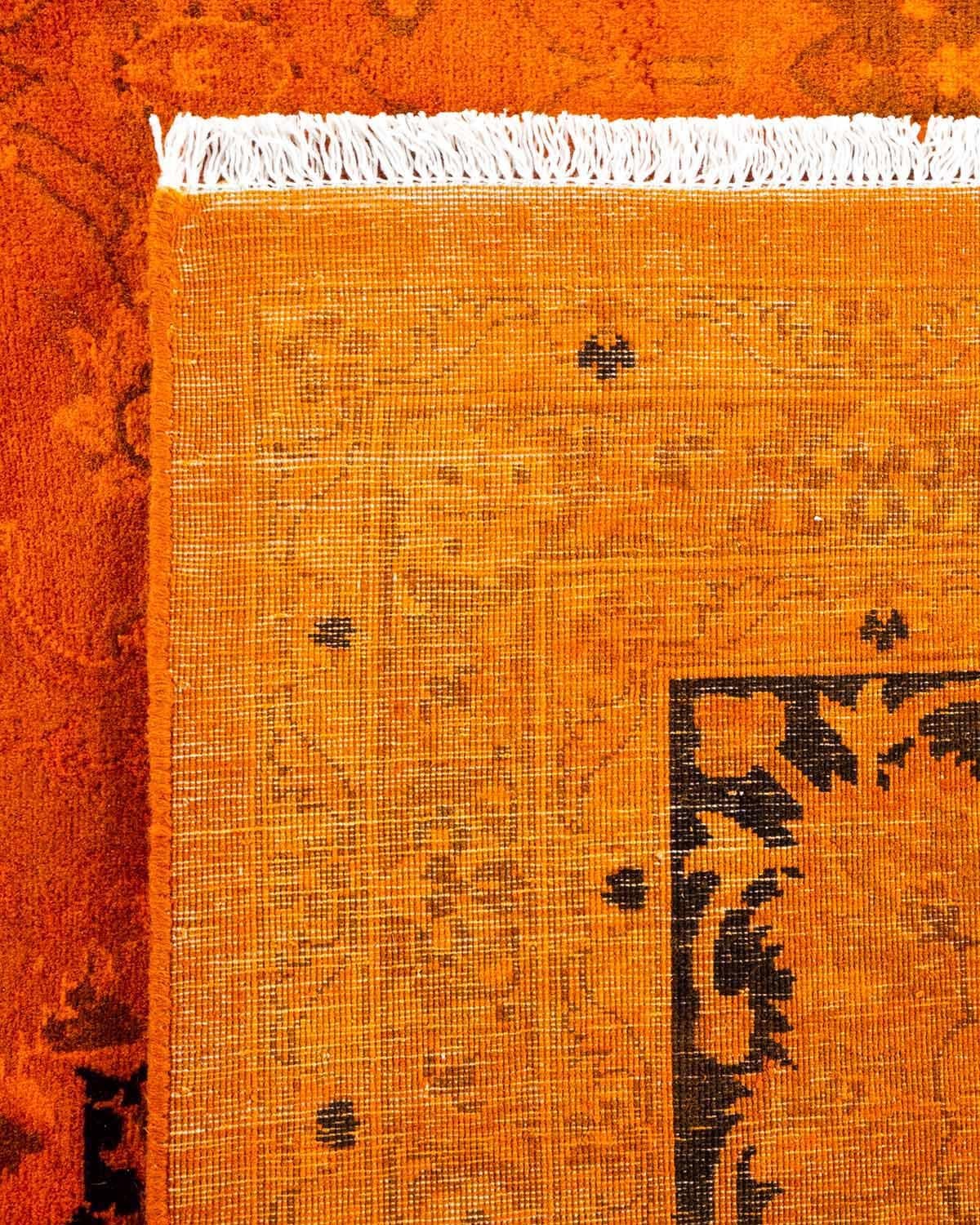 XXI secolo e contemporaneo Tappeto contemporaneo in lana sovratinta annodata a mano di colore arancione in vendita