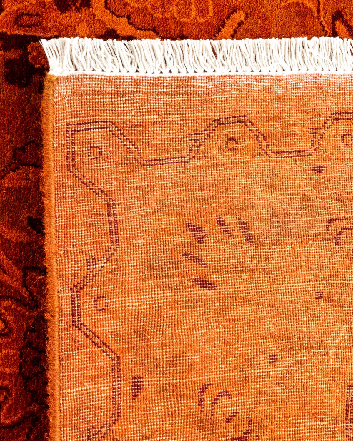 Contemporary Overdyed Hand Knotted Wool Orange Area Rug (21. Jahrhundert und zeitgenössisch) im Angebot