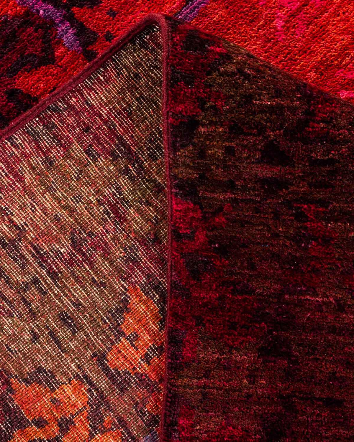 Lana Tappeto contemporaneo in lana sovratinta annodata a mano di colore arancione in vendita