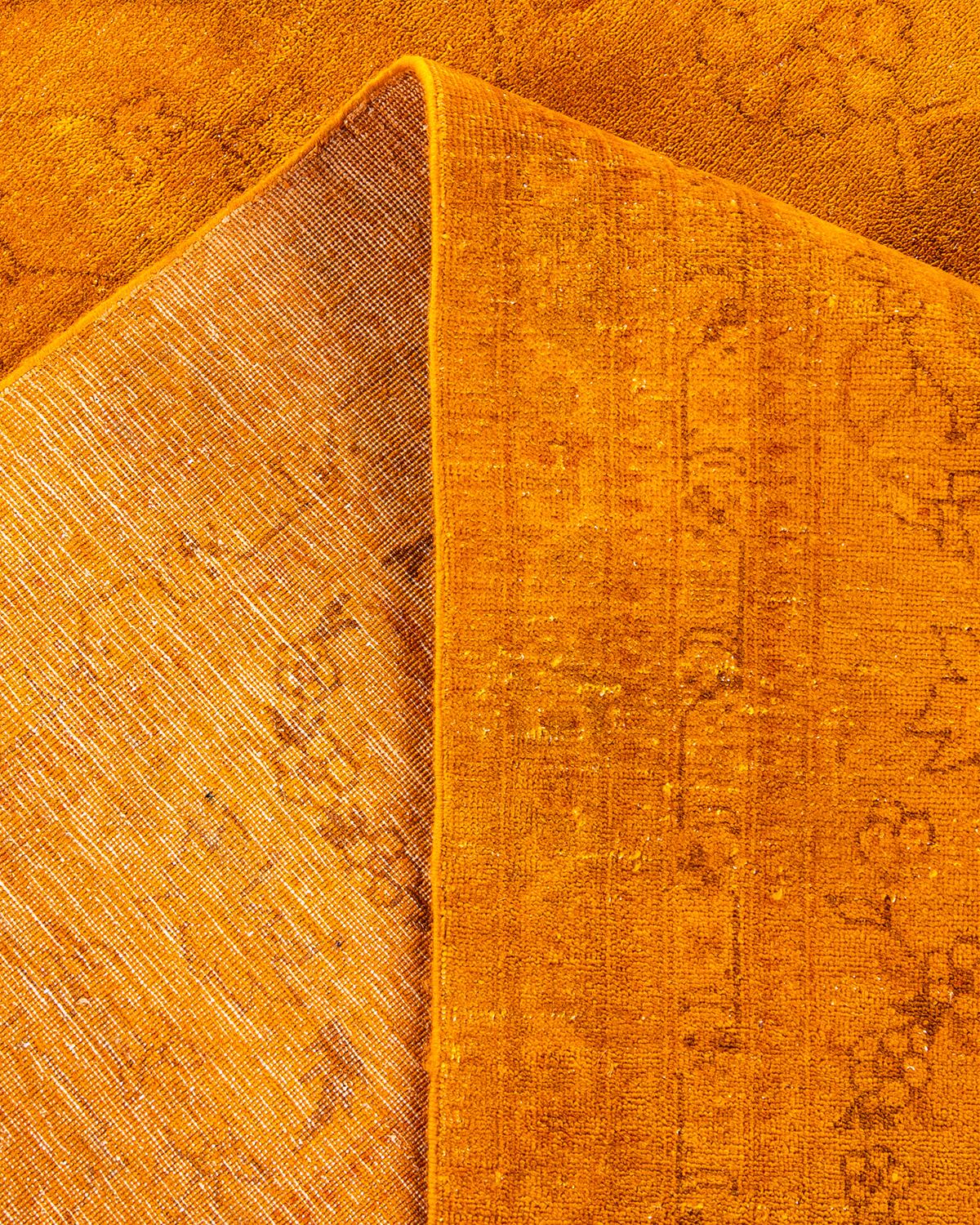 Lana Tappeto contemporaneo in lana sovratinta annodata a mano di colore arancione in vendita