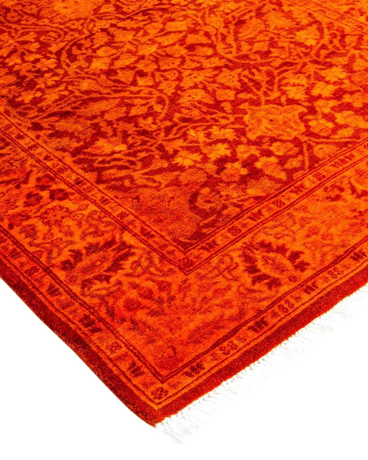Vibrance-Teppiche sind der Inbegriff von Klassik mit Pfiff: traditionelle Muster in leuchtenden Farben gefärbt. Jeder handgeknüpfte Teppich wird mit einem 100% natürlichen botanischen Farbstoff gewaschen, der verborgene Nuancen in den Mustern