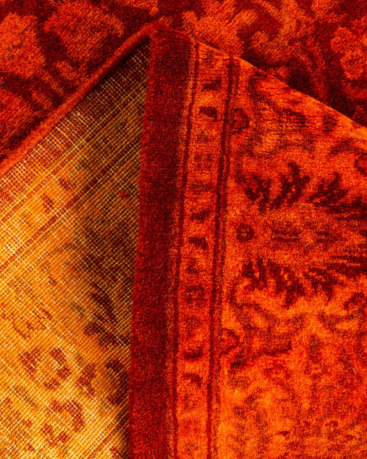 Laine Chemin de table contemporain en laine surteinte nouée à la main orange en vente