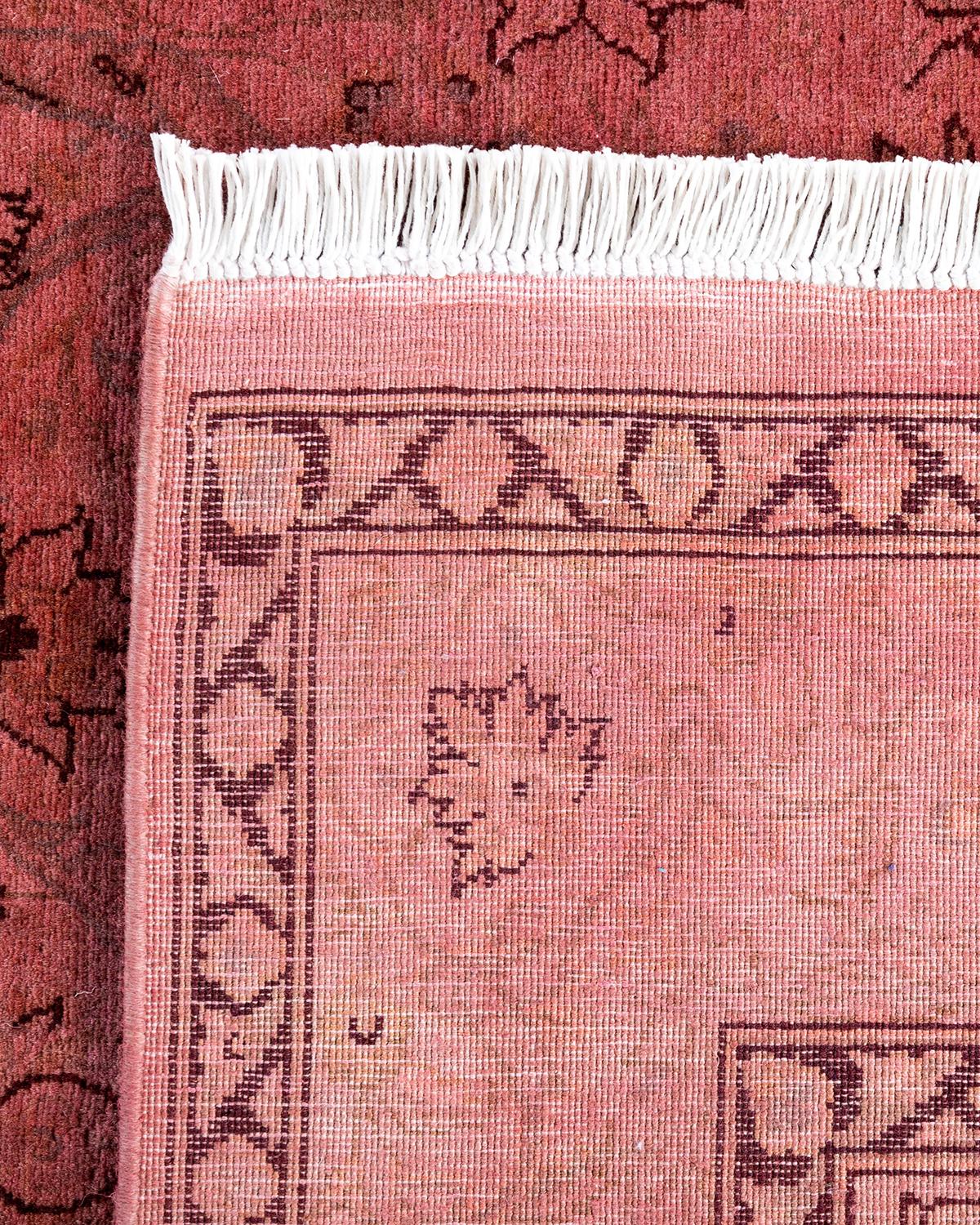 XXIe siècle et contemporain Contemporary Overdyed Hand Knotsted Wool Pink Area Rug 4' 2