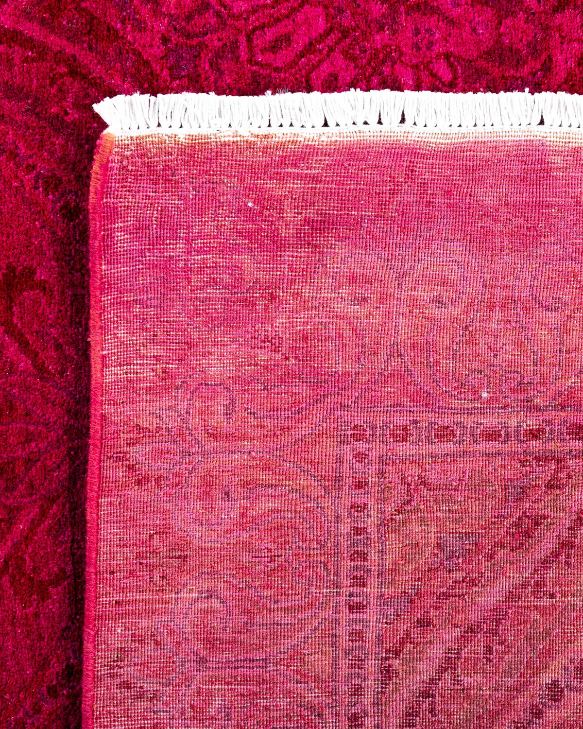 Alfombra contemporánea de lana teñida a mano de color rosa 6' 3