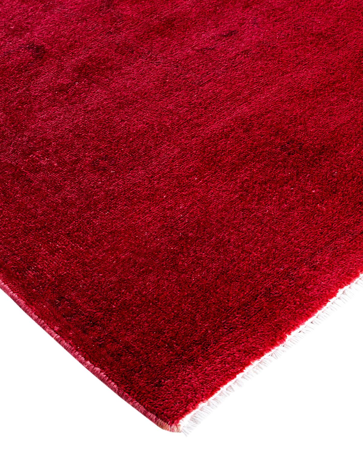 Vibrance-Teppiche sind der Inbegriff von Klassik mit Pfiff: traditionelle Muster in leuchtenden Farben gefärbt. Jeder handgeknüpfte Teppich wird mit einem 100 % natürlichen botanischen Farbstoff gewaschen, der verborgene Nuancen in den Mustern