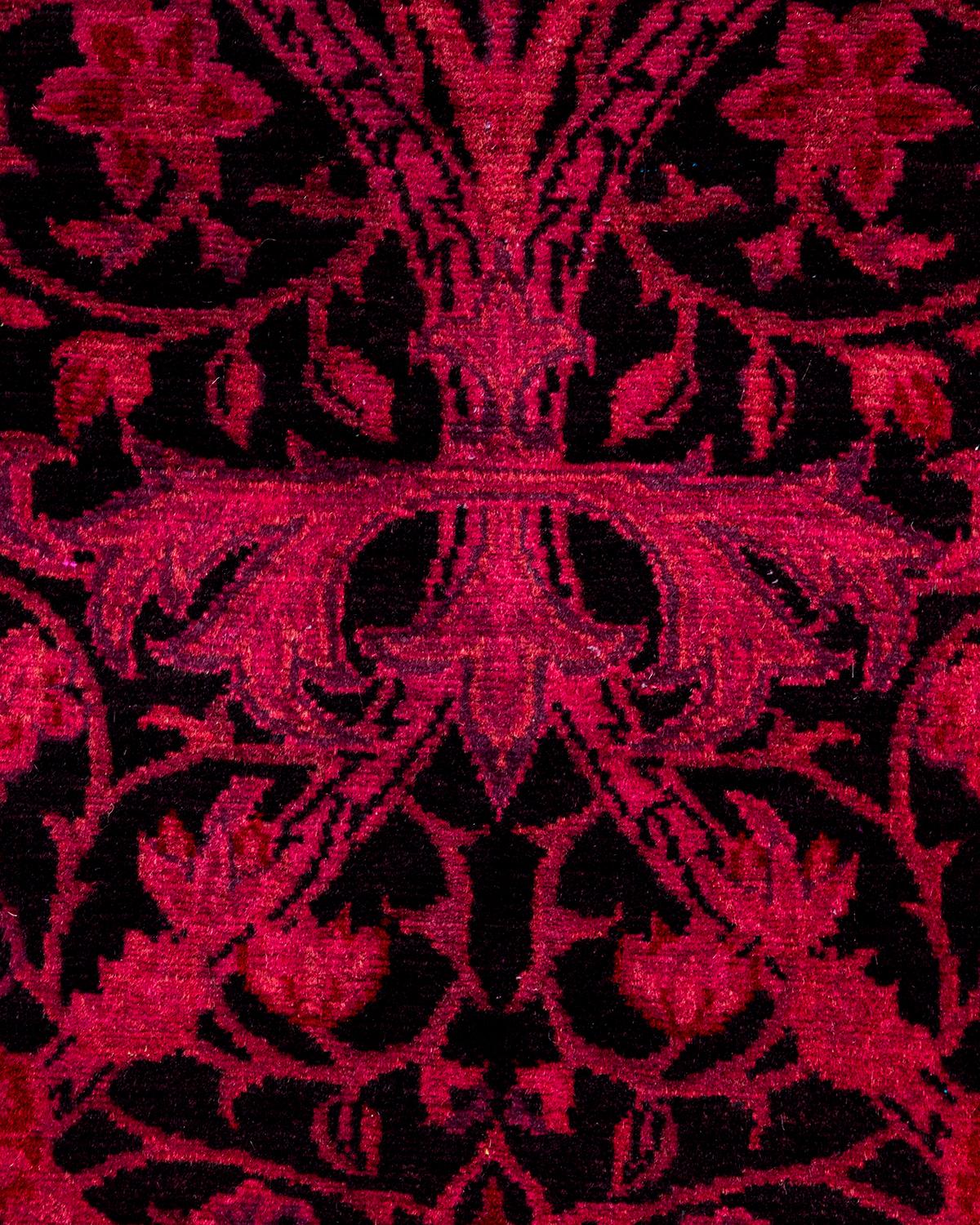 Pakistanais Tapis Contemporary en laine surteinte nouée à la main rose en vente