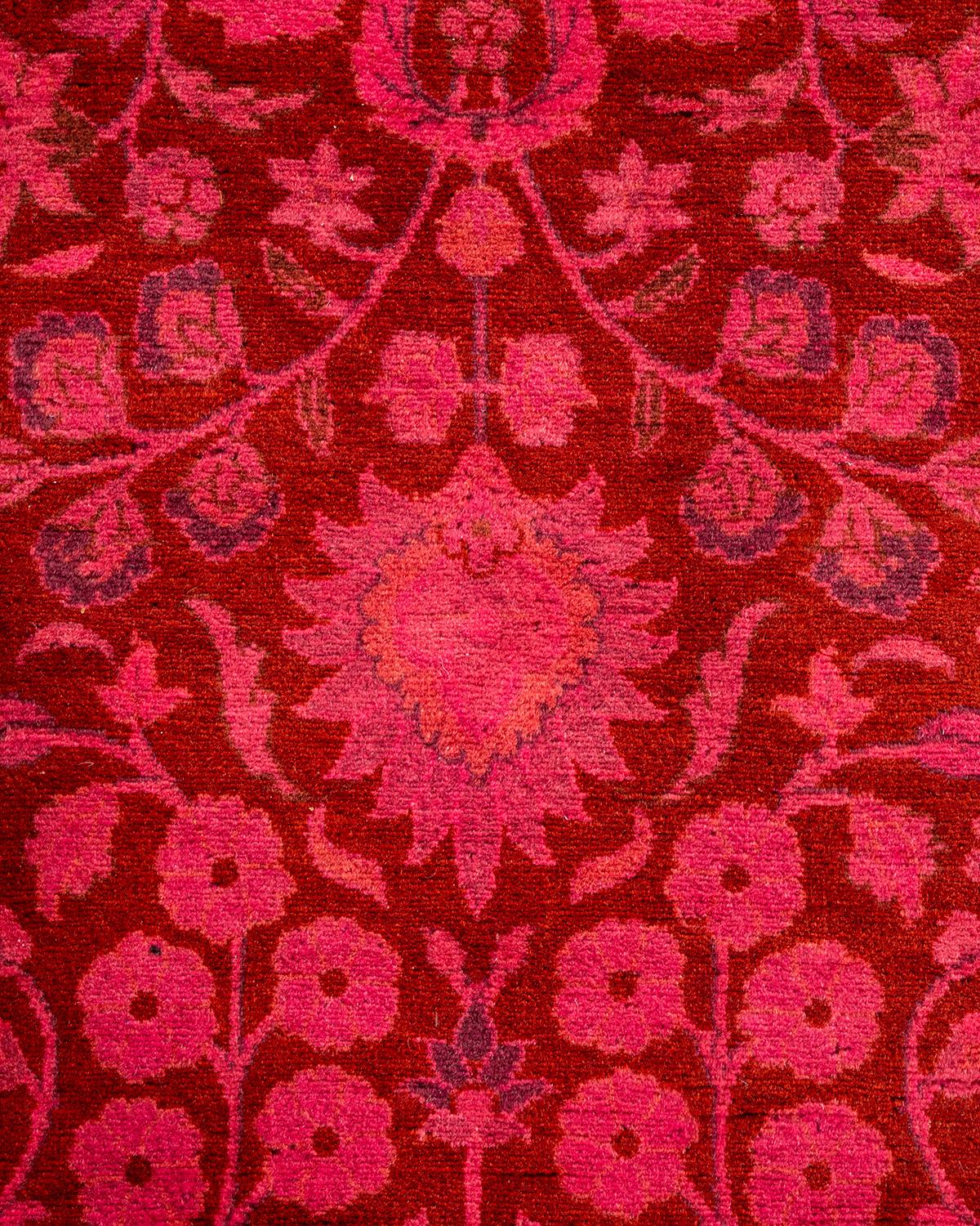 Pakistanais Tapis Contemporary en laine surteinte nouée à la main rose en vente