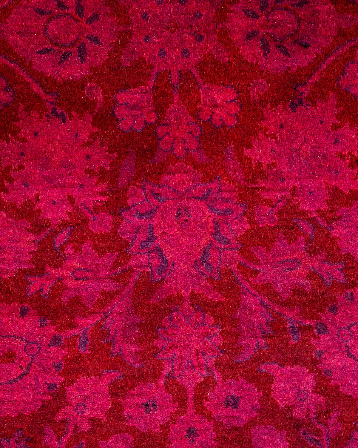 Pakistanais Tapis Contemporary en laine surteinte nouée à la main rose en vente