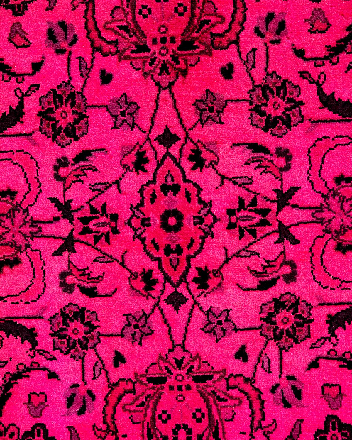 Pakistanais Tapis Contemporary en laine surteinte nouée à la main rose en vente