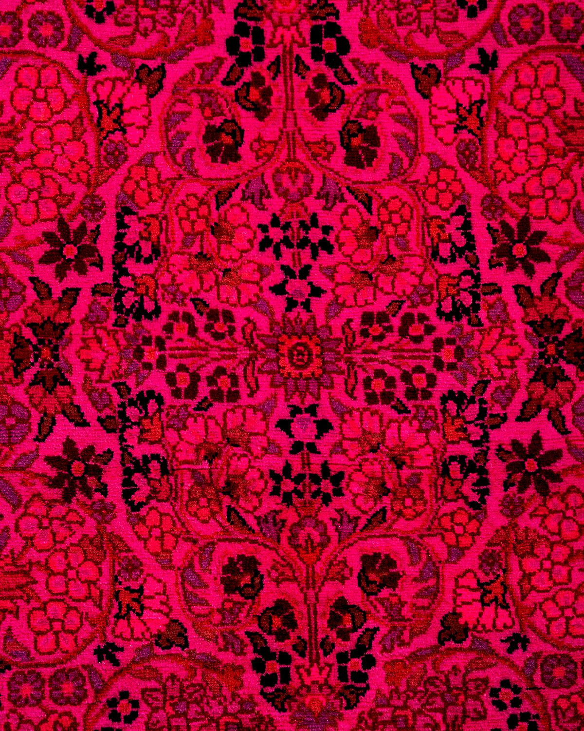 Contemporary Overdyed Hand Knotted Wool Pink Area Rug (Pakistanisch) im Angebot
