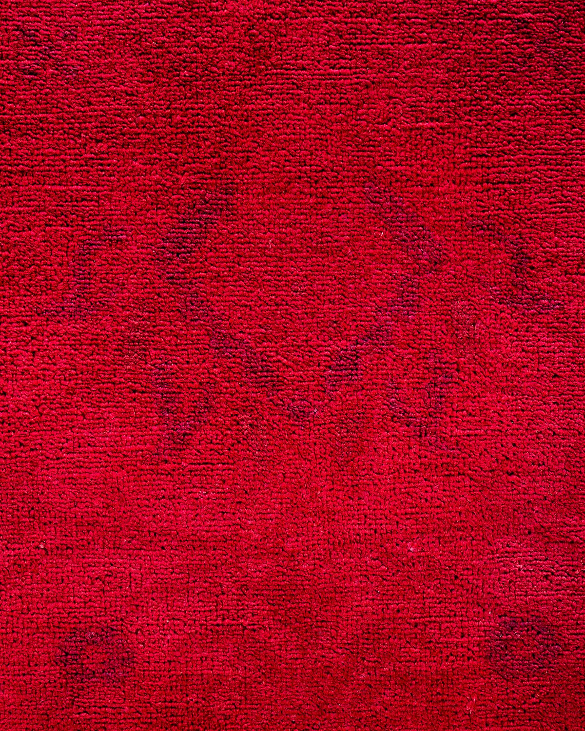 Contemporary Overdyed Hand Knotted Wool Pink Area Rug (Pakistanisch) im Angebot