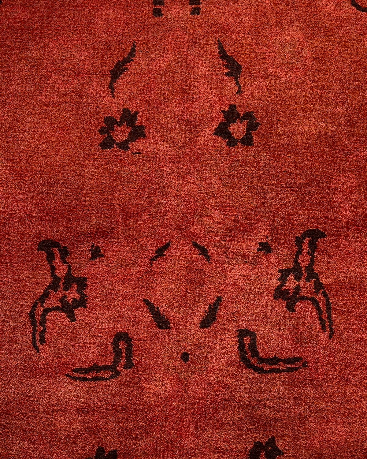 Pakistano Contemporary Overdyed Hand Knotted Wool Pink Area Rugs (Tappeto rosa in lana) in vendita