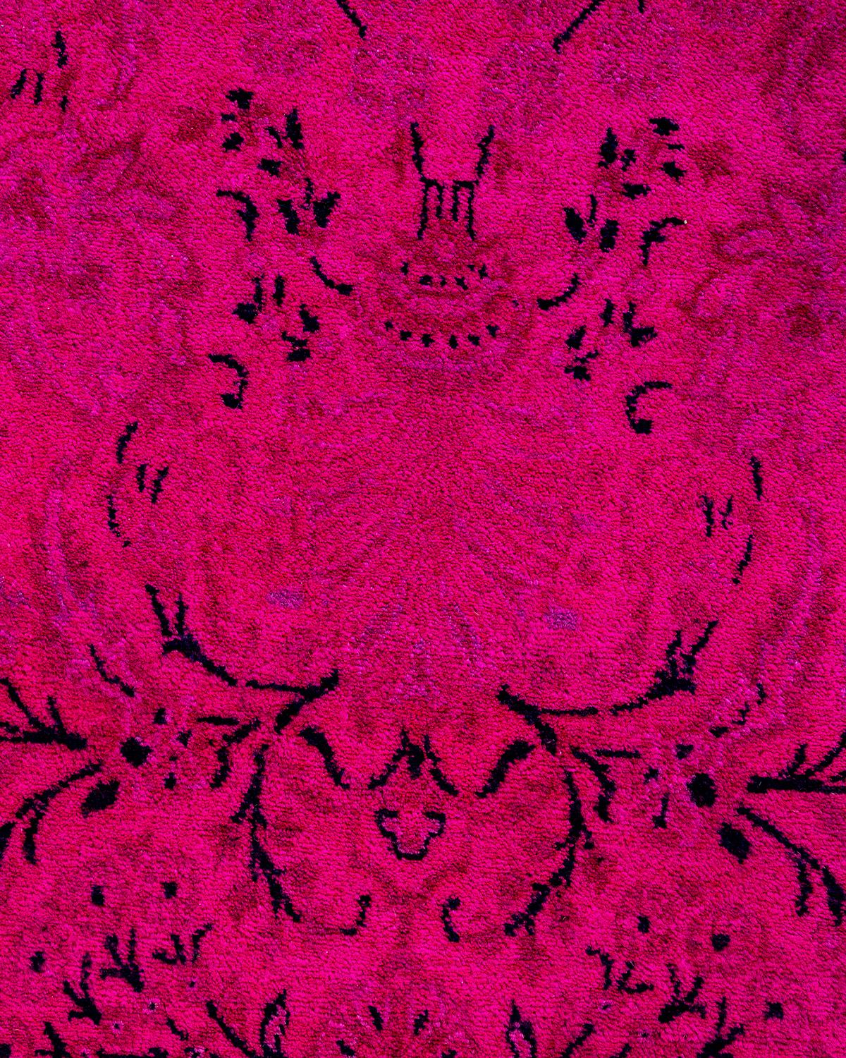Pakistanais Tapis Contemporary en laine surteinte nouée à la main rose en vente