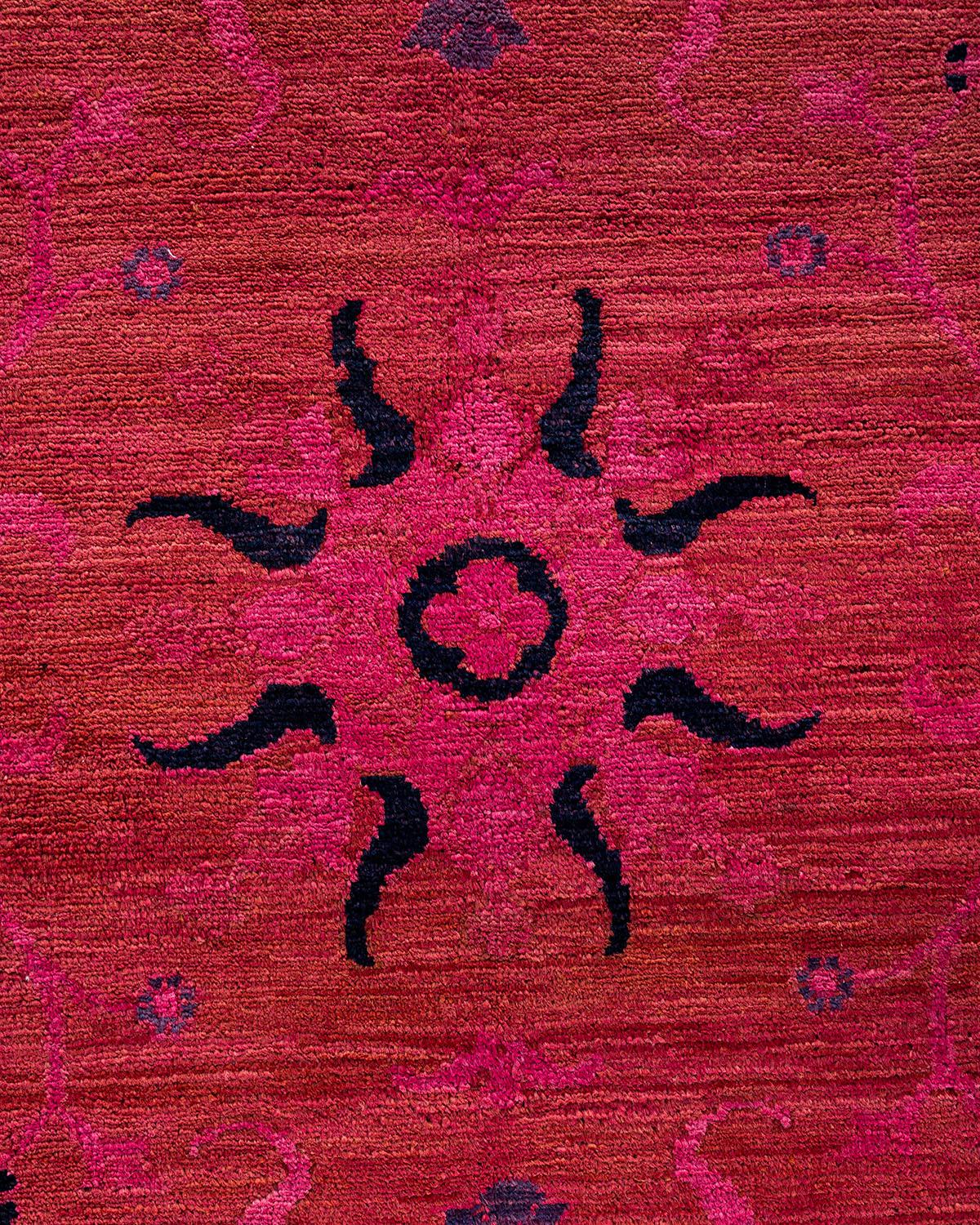Pakistanais Tapis Contemporary en laine surteinte nouée à la main rose en vente