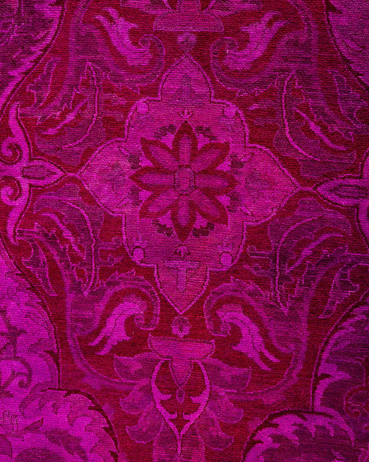 Pakistano Contemporary Overdyed Hand Knotted Wool Pink Area Rugs (Tappeto rosa in lana) in vendita