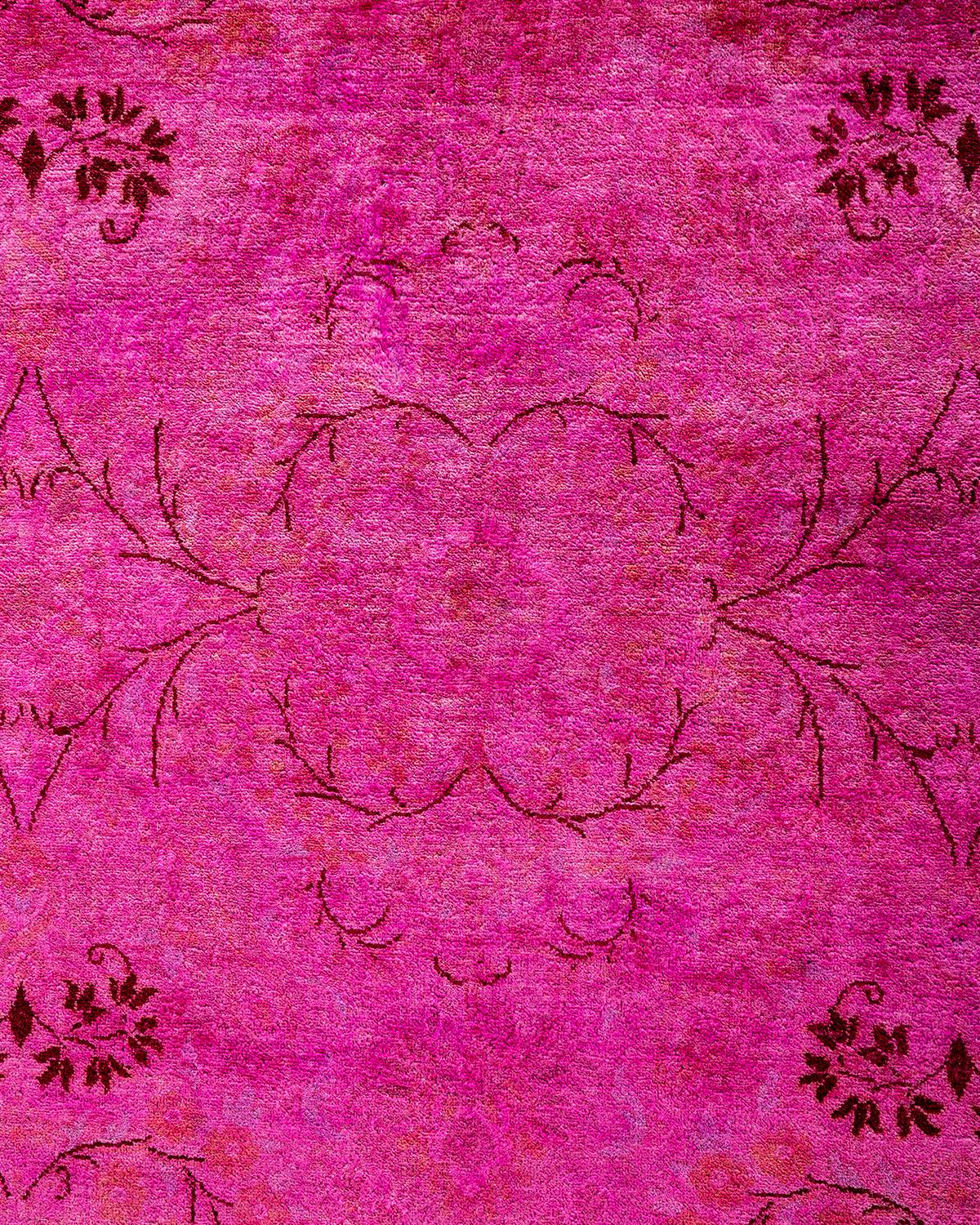 Pakistano Contemporary Overdyed Hand Knotted Wool Pink Area Rugs (Tappeto rosa in lana) in vendita