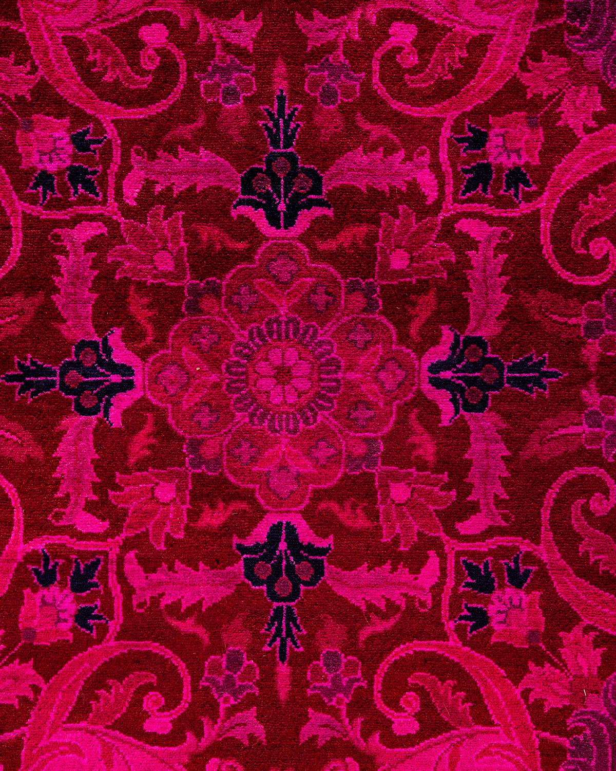 Pakistanais Tapis Contemporary en laine surteinte nouée à la main rose en vente