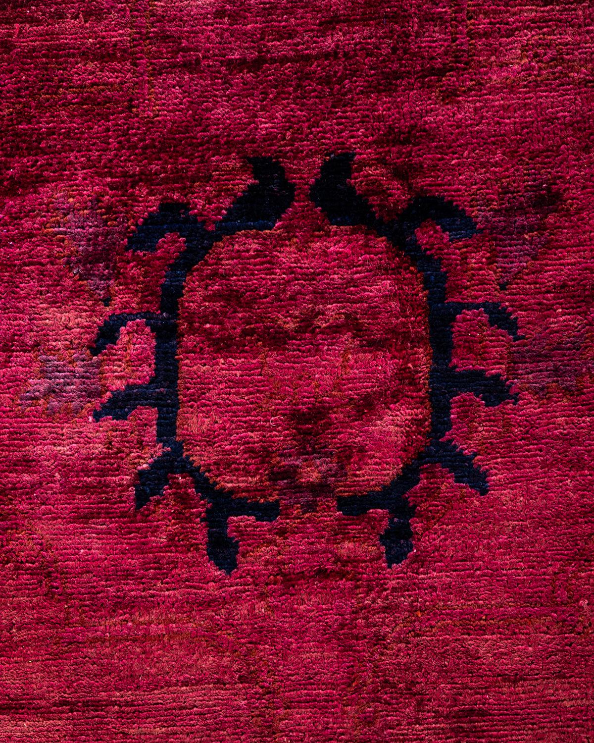 Pakistanais Tapis Contemporary en laine surteinte nouée à la main rose en vente