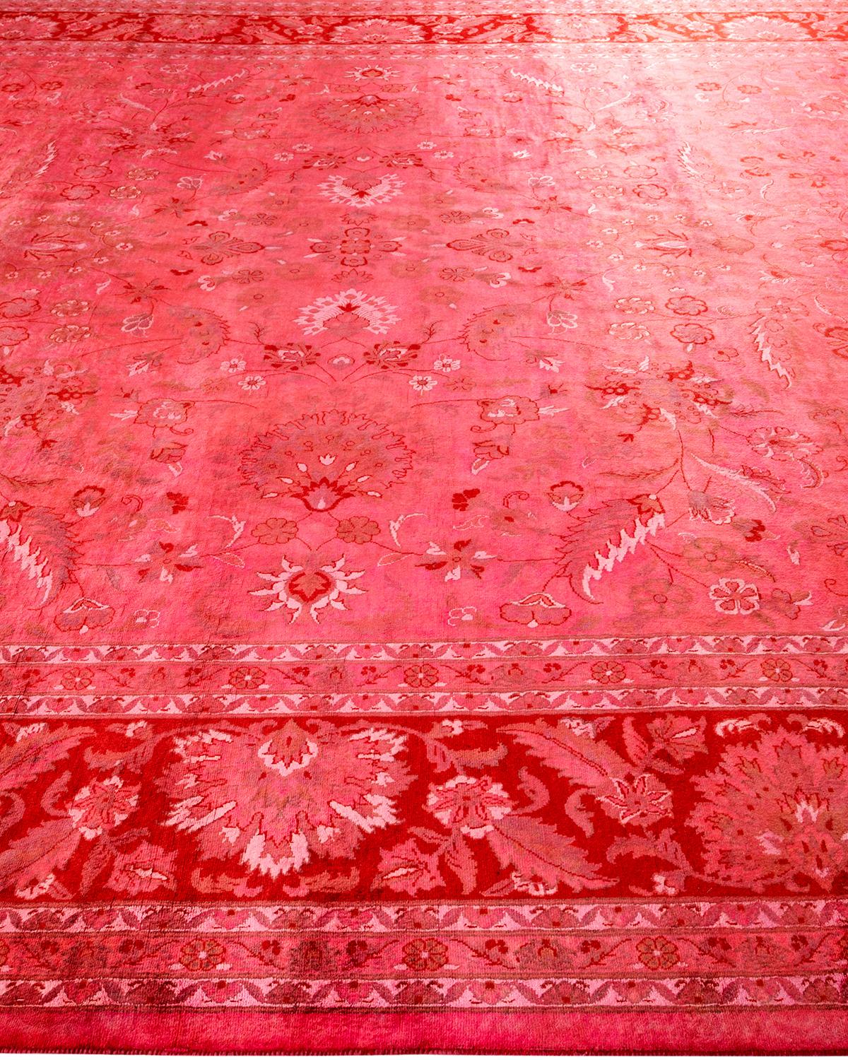 Contemporary Overdyed Hand Knotted Wool Pink Area Rugs (Tappeto rosa in lana) In condizioni Nuovo in vendita a Norwalk, CT
