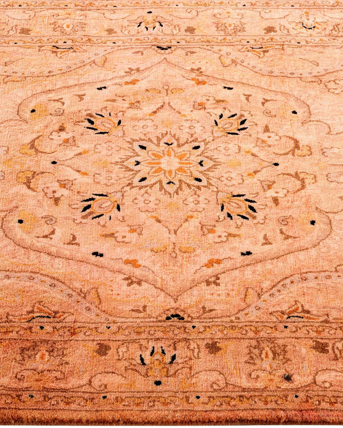 Contemporary Overdyed Hand Knotted Wool Pink Area Rug im Zustand „Neu“ im Angebot in Norwalk, CT