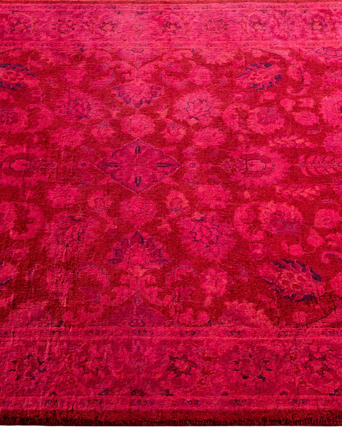 Contemporary Overdyed Hand Knotted Wool Pink Area Rugs (Tappeto rosa in lana) In condizioni Nuovo in vendita a Norwalk, CT