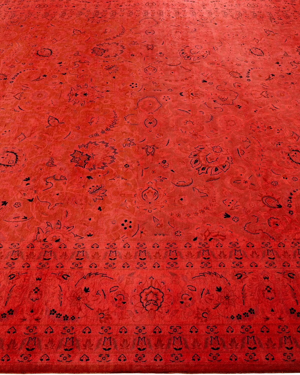 Tapis Contemporary en laine surteinte nouée à la main rose Neuf - En vente à Norwalk, CT