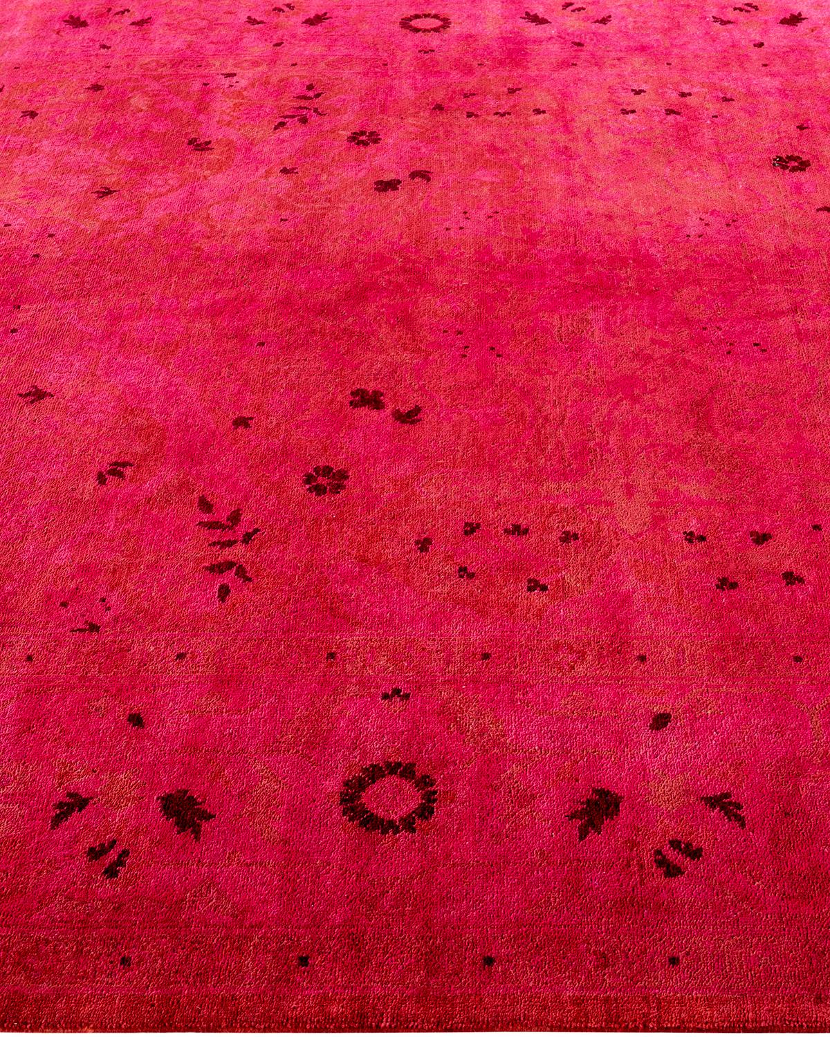 Contemporary Overdyed Hand Knotted Wool Pink Area Rugs (Tappeto rosa in lana) In condizioni Nuovo in vendita a Norwalk, CT
