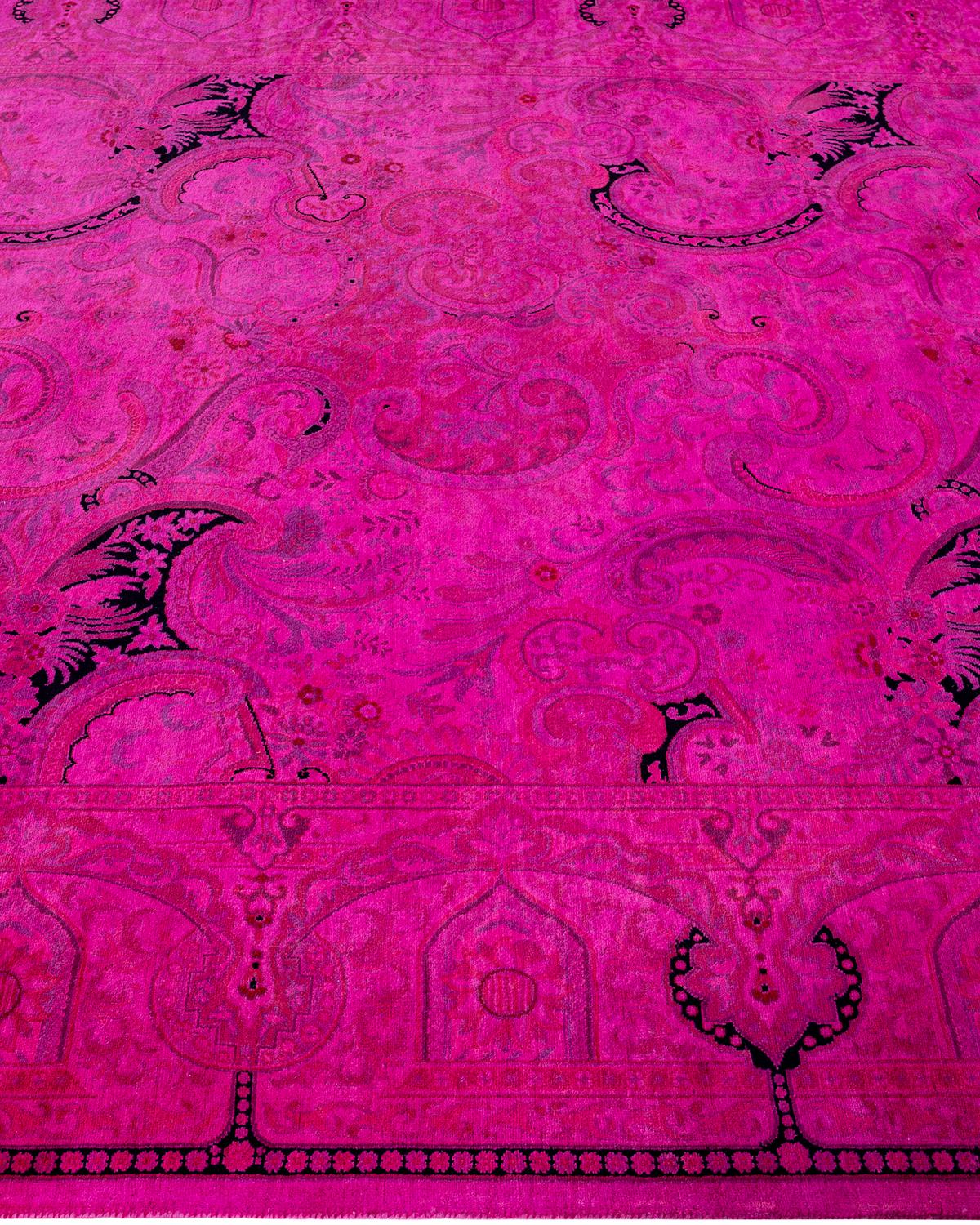 Tapis Contemporary en laine surteinte nouée à la main rose Neuf - En vente à Norwalk, CT