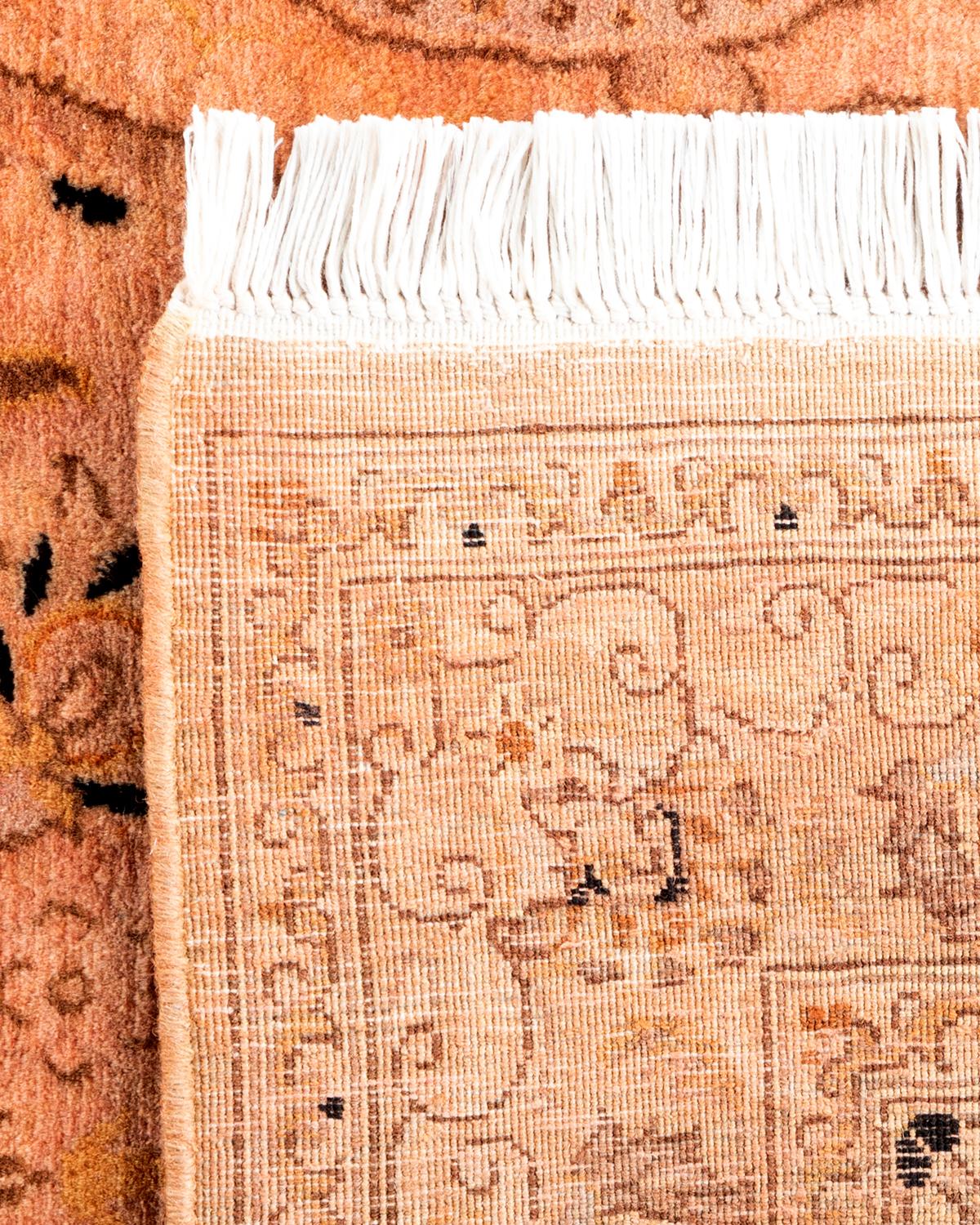 Contemporary Overdyed Hand Knotted Wool Pink Area Rug (21. Jahrhundert und zeitgenössisch) im Angebot