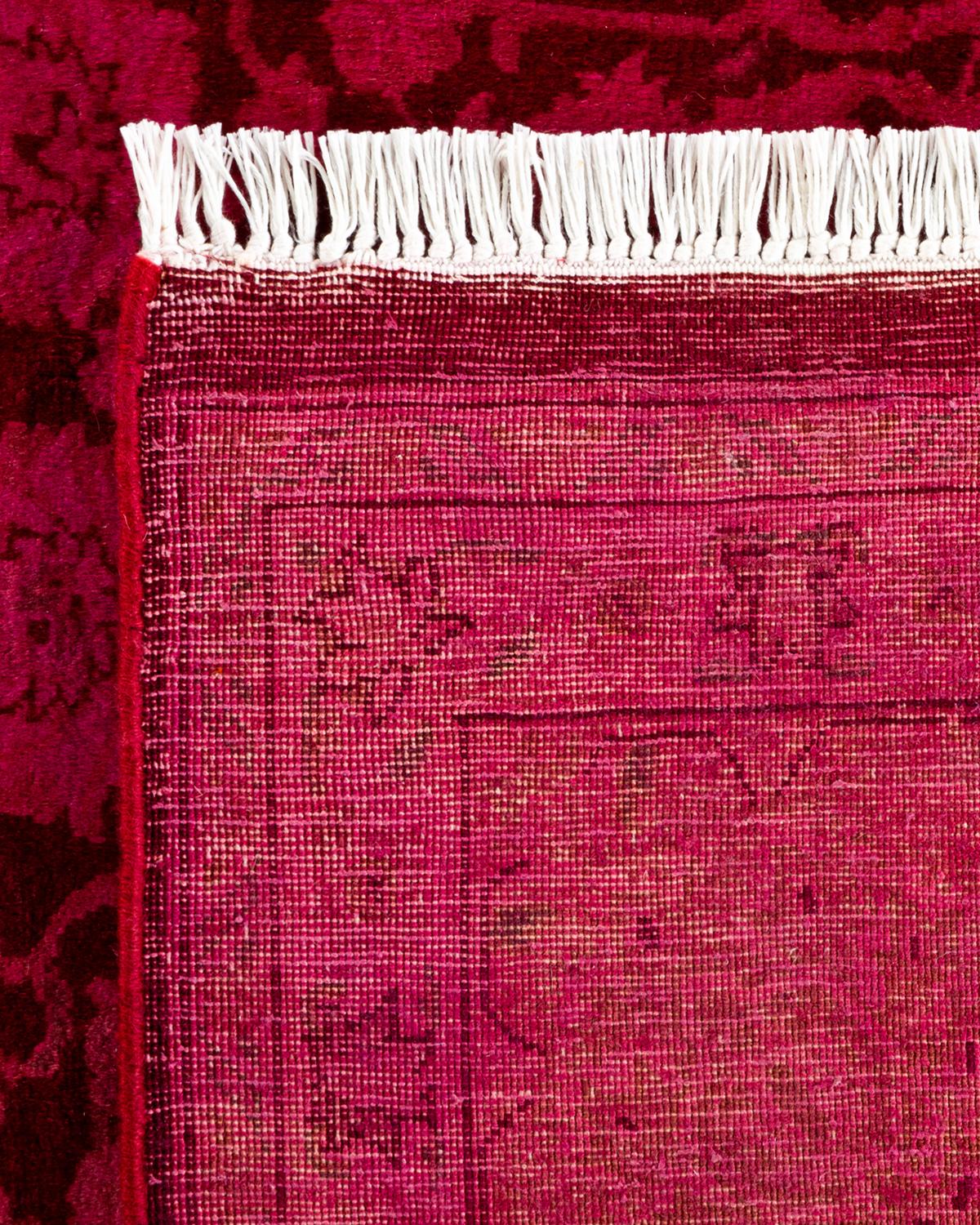 XXIe siècle et contemporain Tapis Contemporary en laine surteinte nouée à la main rose en vente