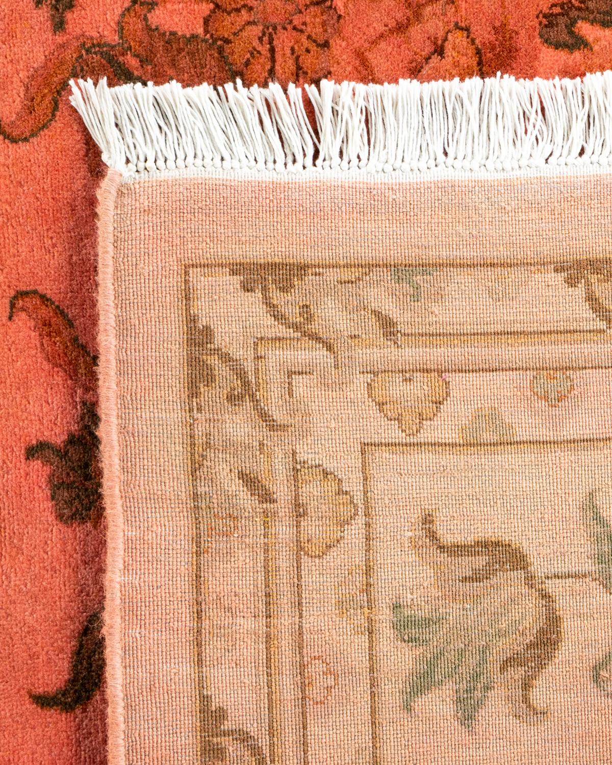 XXIe siècle et contemporain Tapis Contemporary en laine surteinte nouée à la main rose en vente