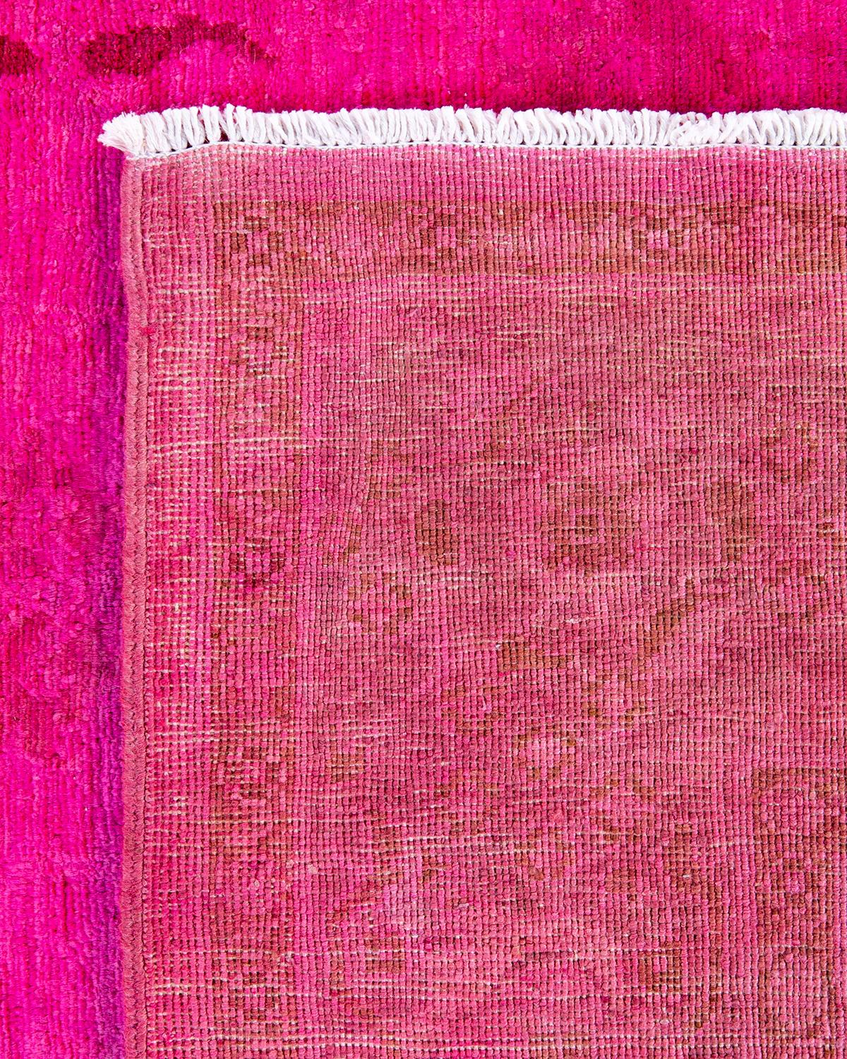 XXIe siècle et contemporain Tapis Contemporary en laine surteinte nouée à la main rose en vente