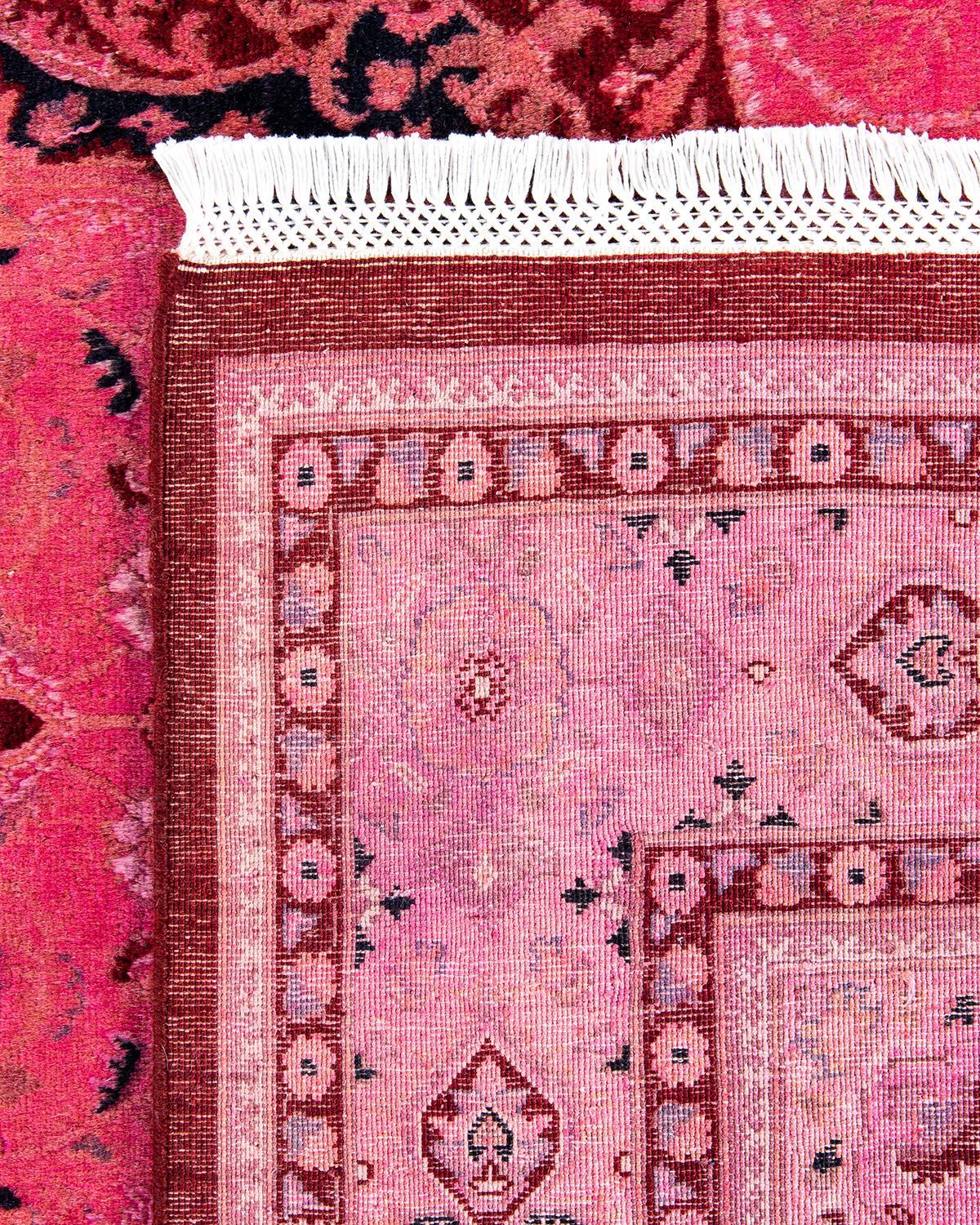 XXIe siècle et contemporain Tapis Contemporary en laine surteinte nouée à la main rose en vente