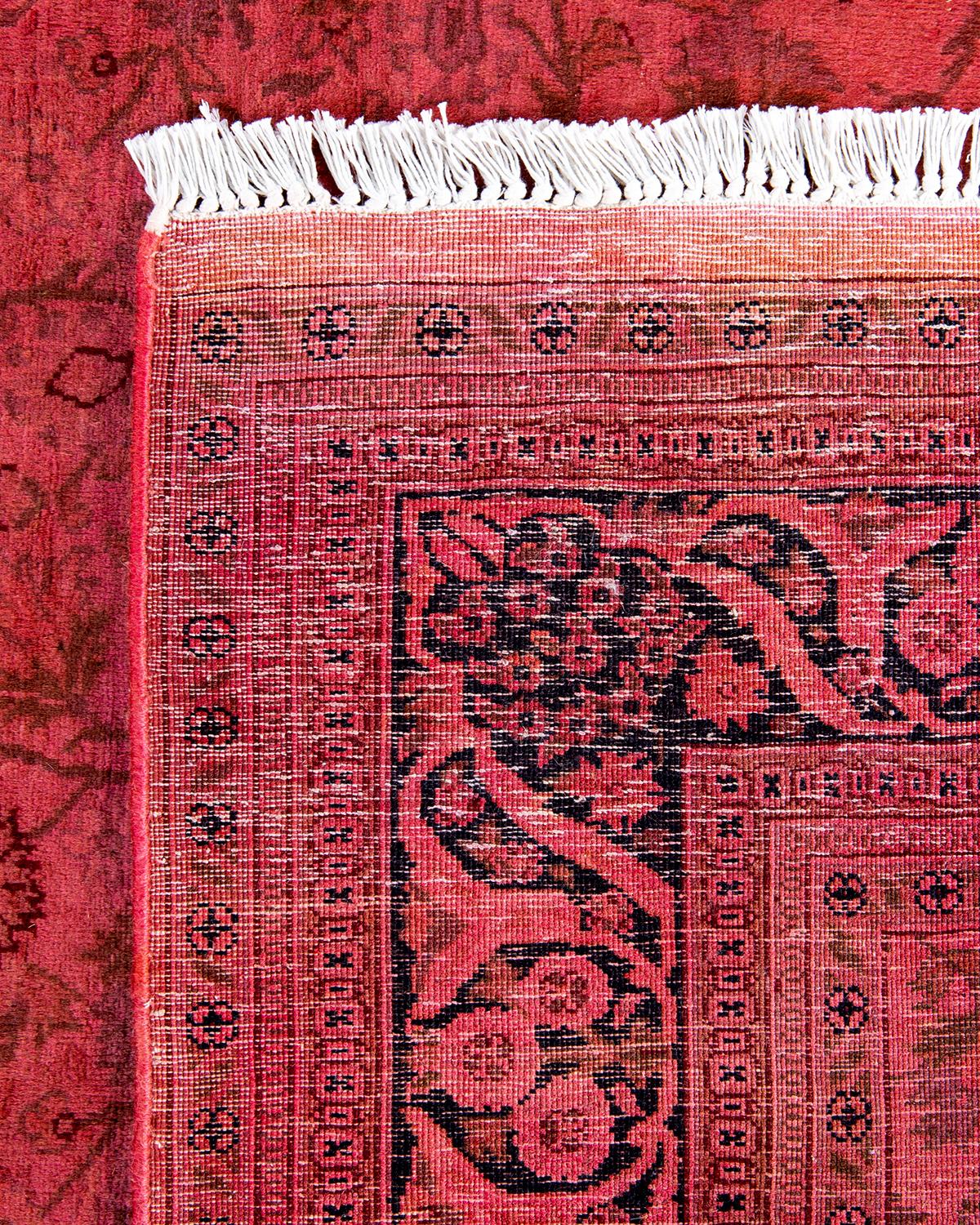 XXIe siècle et contemporain Tapis Contemporary en laine surteinte nouée à la main rose en vente