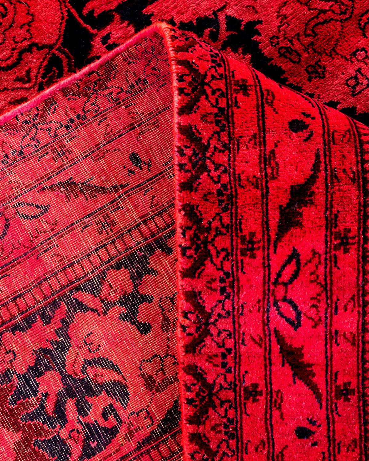Laine Tapis Contemporary en laine surteinte nouée à la main rose en vente