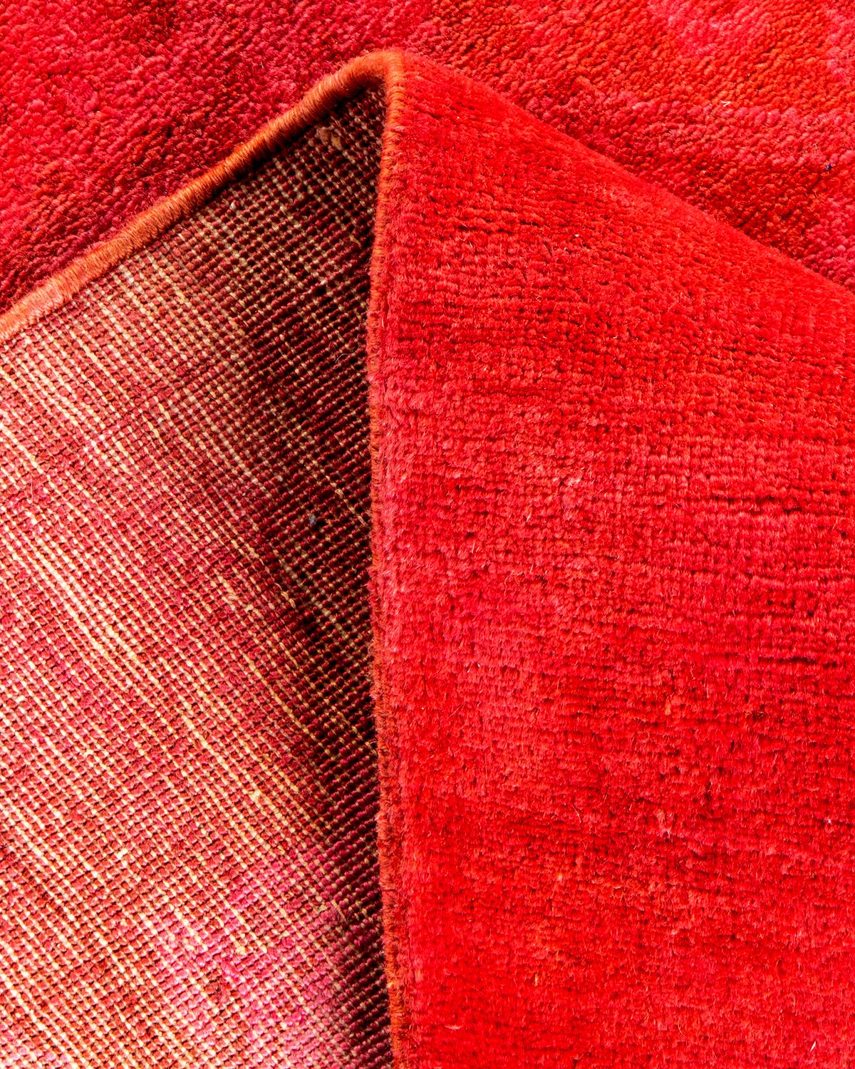 Lana Contemporary Overdyed Hand Knotted Wool Pink Area Rugs (Tappeto rosa in lana) in vendita