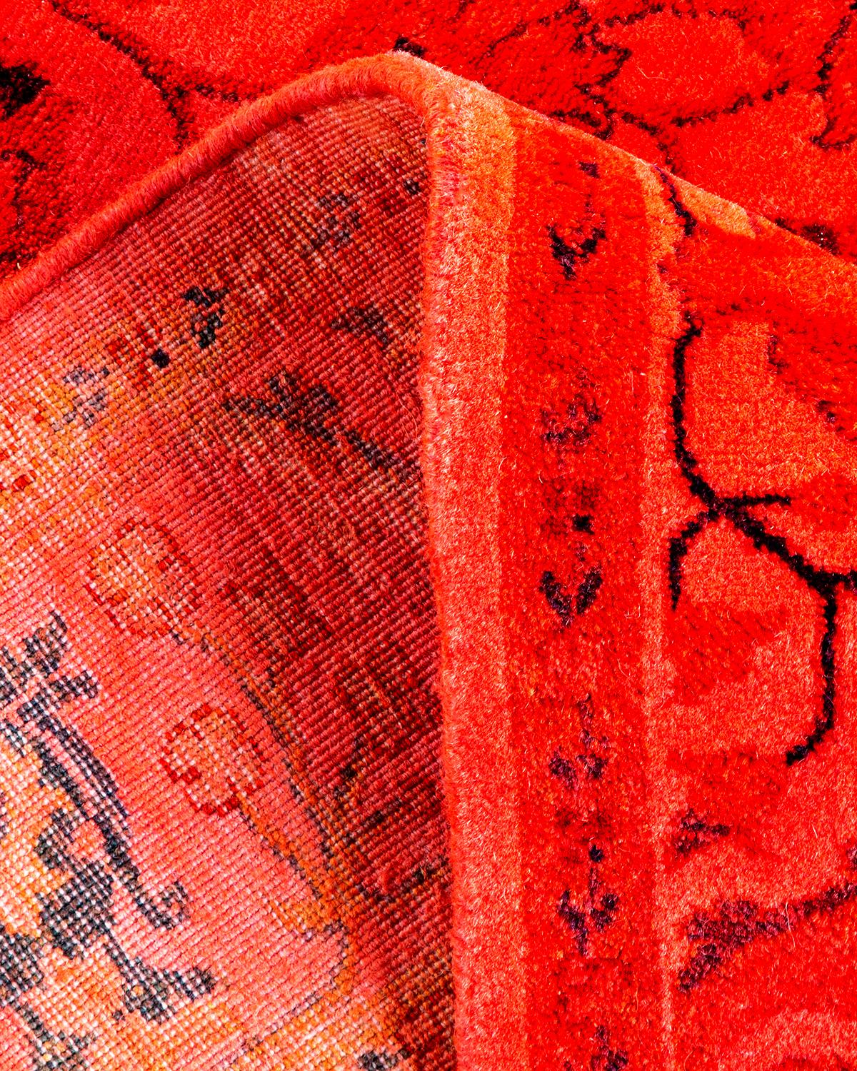 Lana Contemporary Overdyed Hand Knotted Wool Pink Area Rugs (Tappeto rosa in lana) in vendita