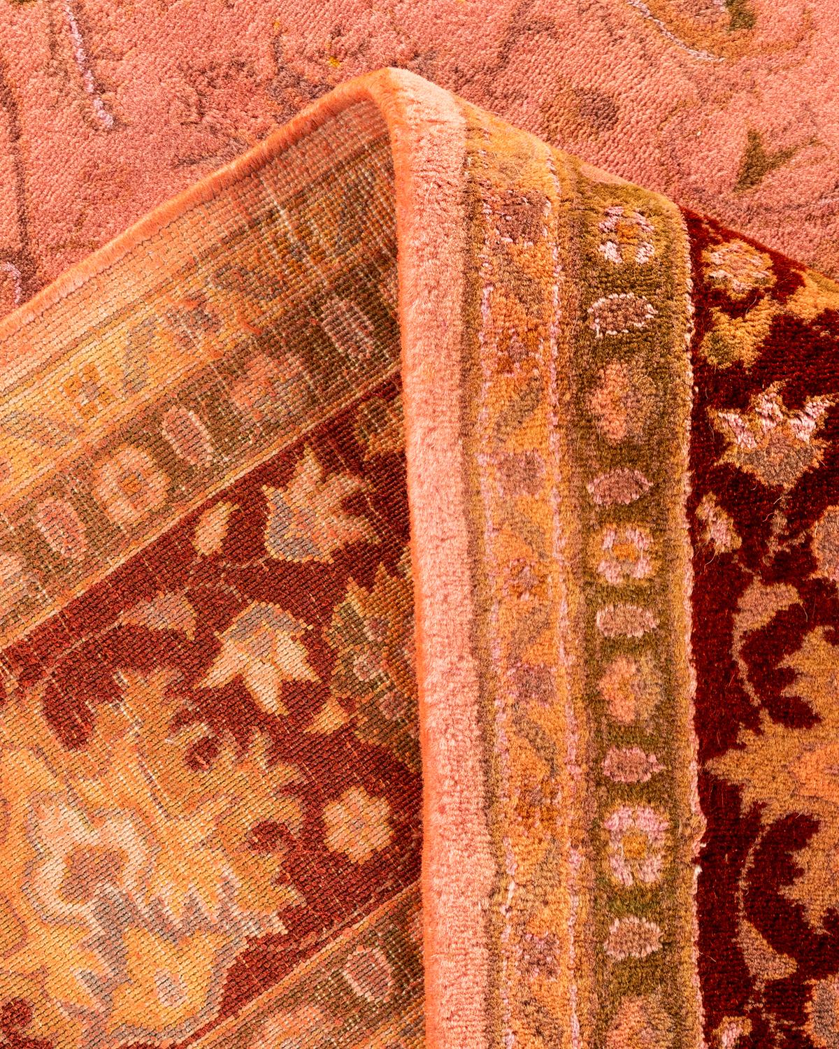 Laine Tapis Contemporary en laine surteinte nouée à la main rose en vente