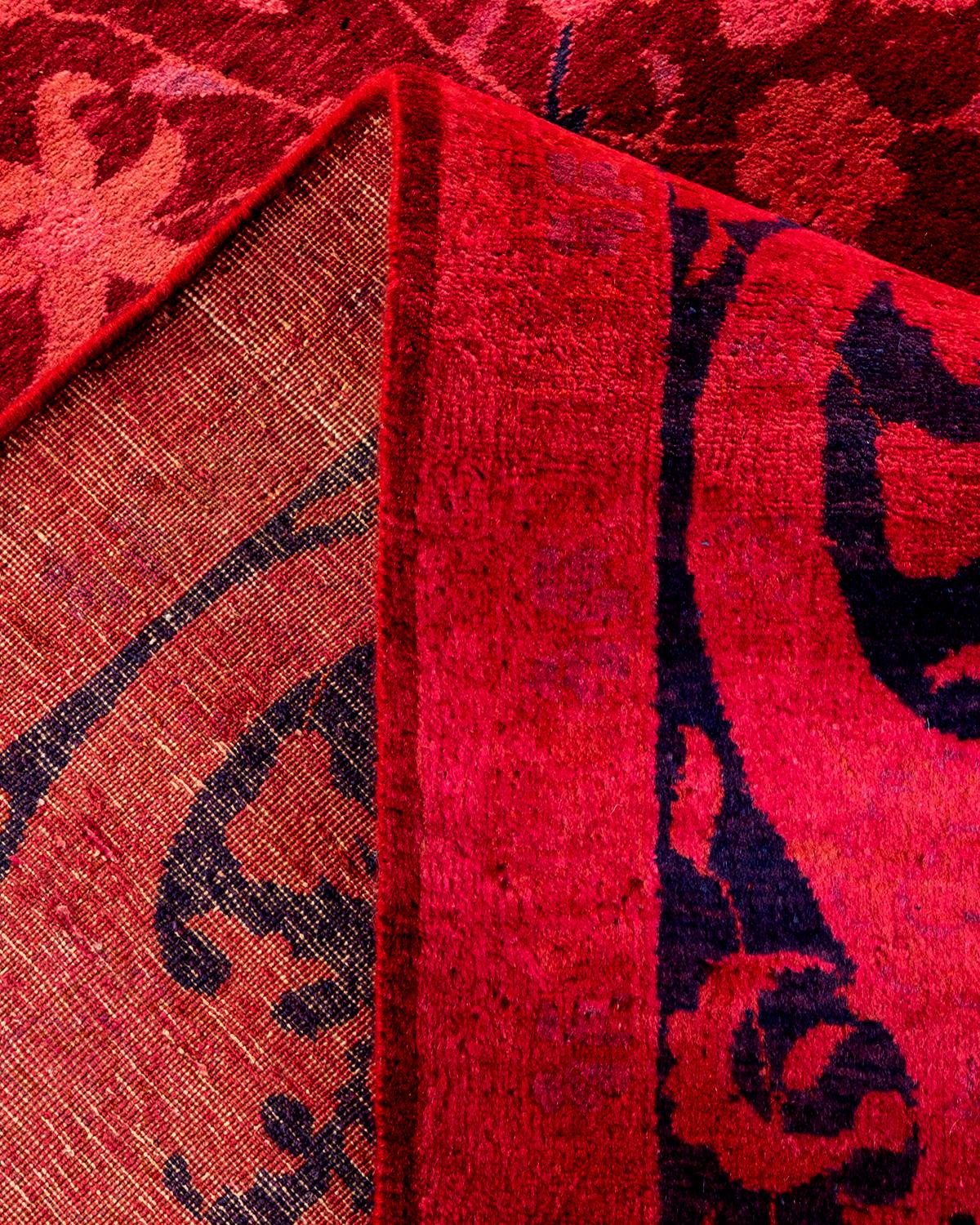 Contemporary Overdyed Hand Knotted Wool Pink Area Rug (Wolle) im Angebot