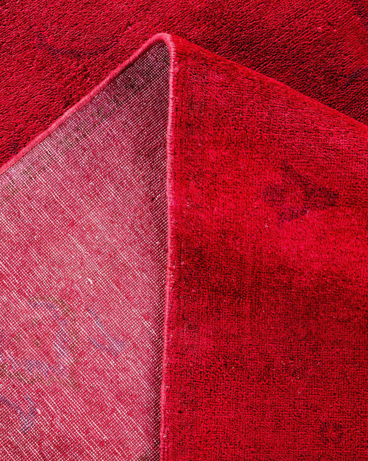 Contemporary Overdyed Hand Knotted Wool Pink Area Rug (Wolle) im Angebot