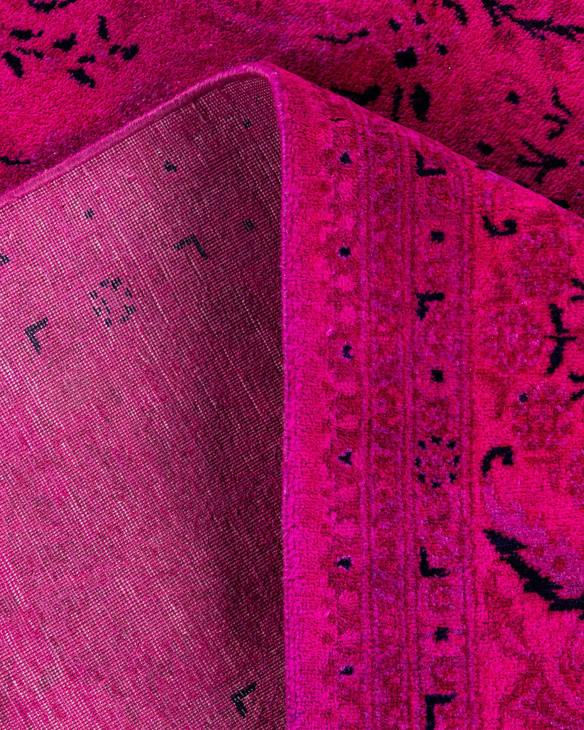 Laine Tapis Contemporary en laine surteinte nouée à la main rose en vente
