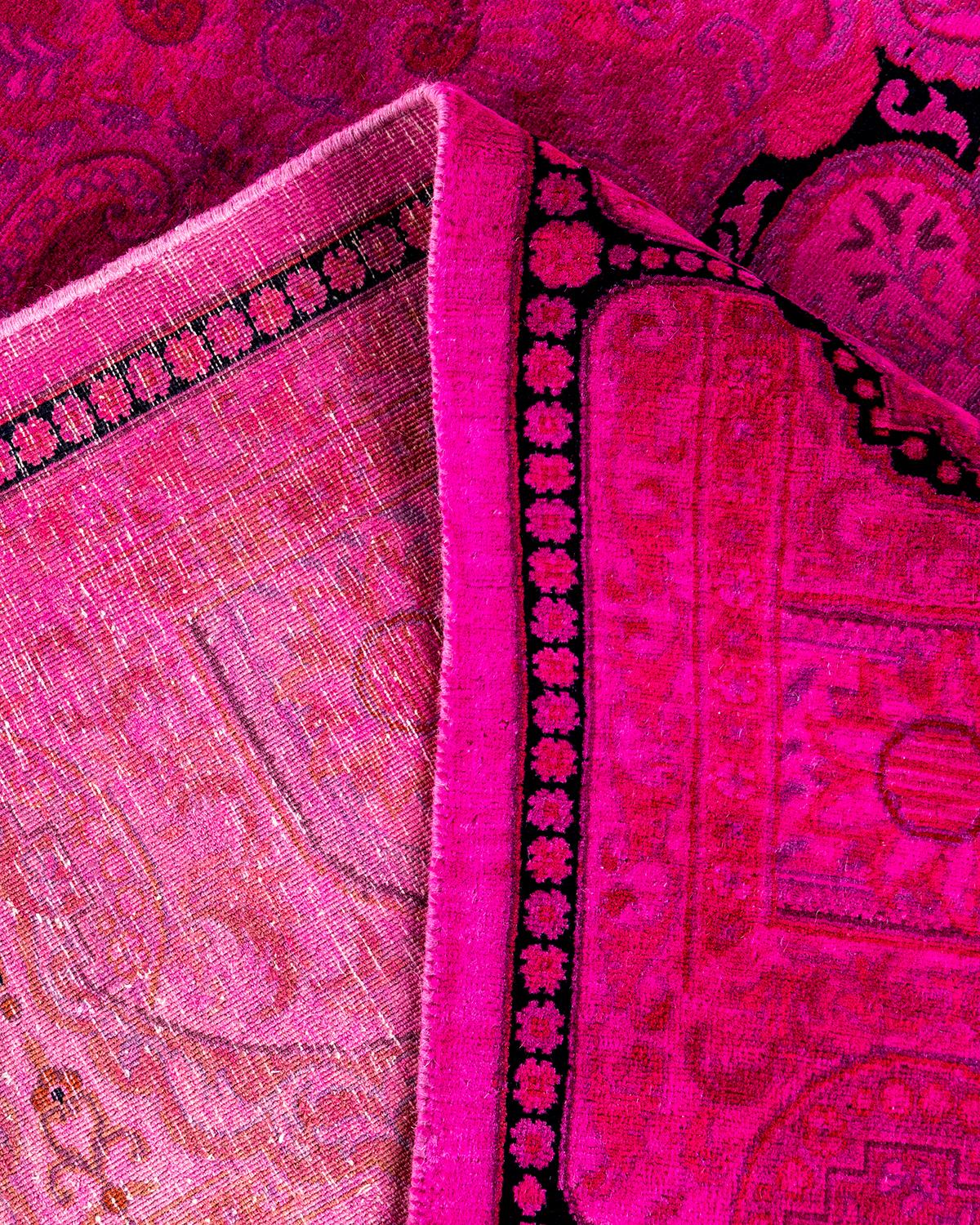 Laine Tapis Contemporary en laine surteinte nouée à la main rose en vente