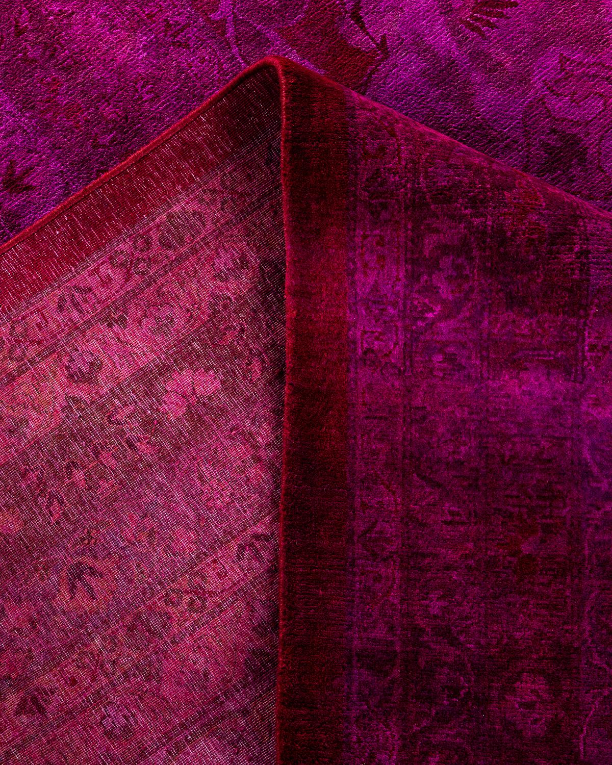 Lana Contemporary Overdyed Hand Knotted Wool Pink Area Rugs (Tappeto rosa in lana) in vendita