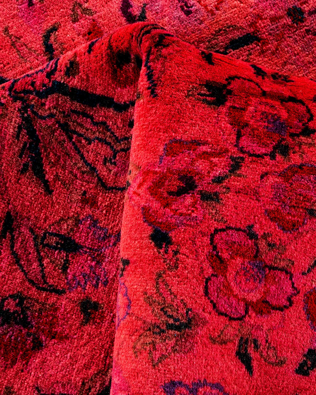 Alfombra de lana teñida a mano contemporánea rosa en venta 1