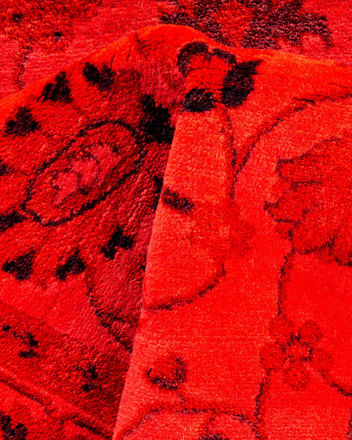 Contemporary Overdyed Hand Knotted Wool Pink Area Rugs (Tappeto rosa in lana) in vendita 1