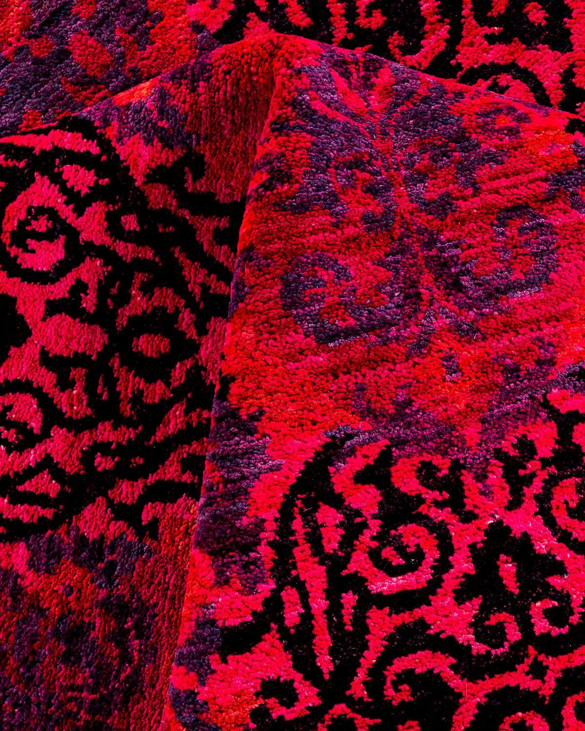Contemporary Overdyed Hand Knotted Wool Pink Area Rug im Angebot 1